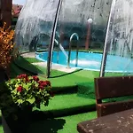 Zdybanka Hotel *