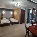 Hotel Zdybanka *