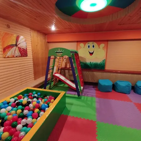 Zdybanka Hotel *